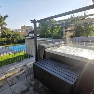 Dream Getaway With Jacuzzi And Pool , Wien Österreich