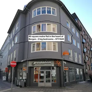 80 Square Metre Flat In The Heart Of - 2 Big Bedrooms Bergen