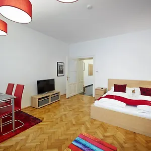 https://stadthalle-familycityapartment.vienna-besthotels.com